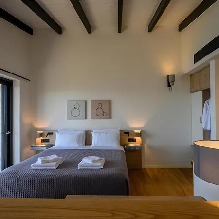 Mani Suites Agios Nikolaos  Exterior photo