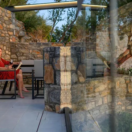 Mani Suites Agios Nikolaos  Exterior photo