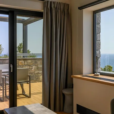 Mani Suites Agios Nikolaos  Exterior photo