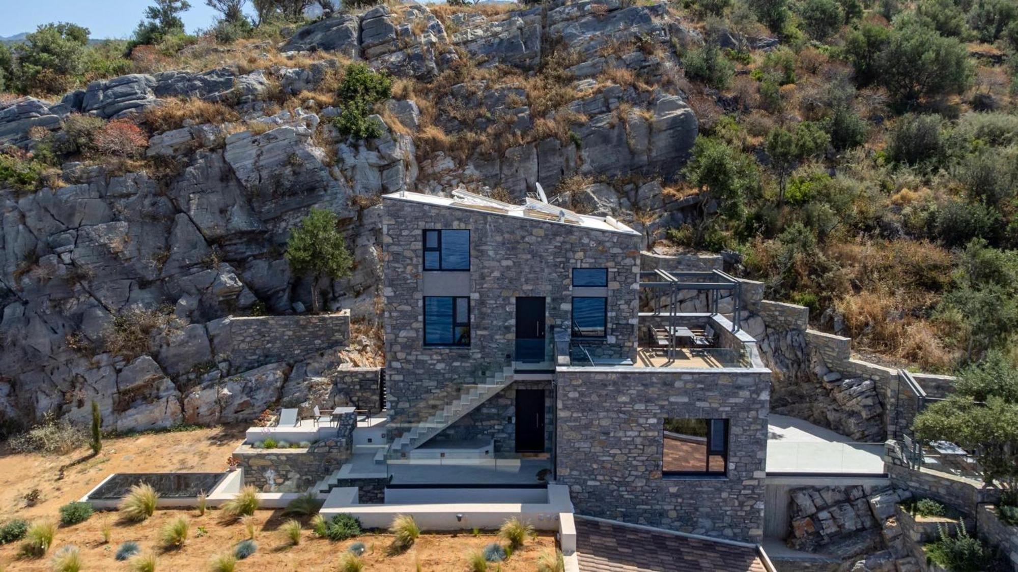 Mani Apartmán